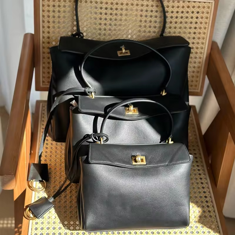 Interior Design Gold - Luxury Gold Lock Designer Handbag for