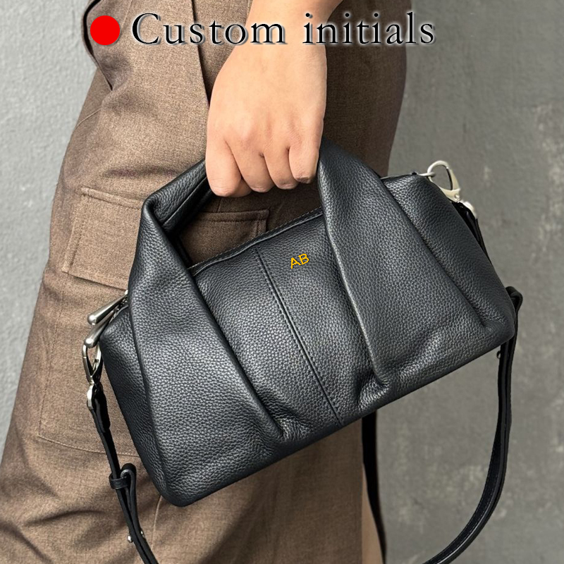 Custom Initials Leather Pillow - Interior Design Japan 评论和价格