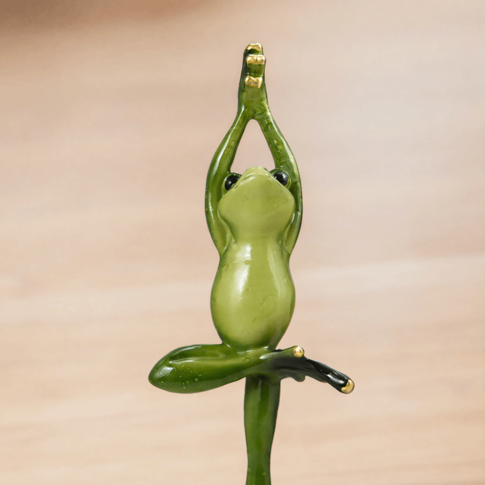 Resin Yoga Pose Amphibian Resi - Interior Design Whimsical 评论和价格